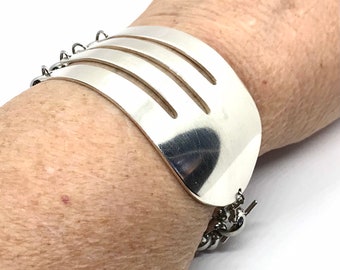 Silver Plated Vintage Serving Fork Bracelet, Women’s bracelet, Silverware jewelry, Handmade Jewelry, Vintage silverware, Women’s Jewelry,