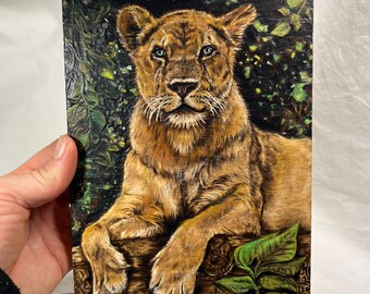 Lioness Wood Burned Art, Hand Painted Big Cat Nature Plank, Live Edge Detail