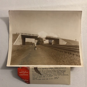 Press Photo Photograph Pennsylvania Railroad Train New Jersey Bridge Underwood