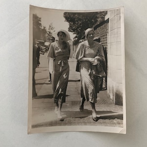 Fashion Photograph Photo Oxford and Cambridge Cricket Match 1932 UK Keystone