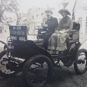 Couple in 1898 De Dion Bouton Car Photograph - Vintage 1930 Image Photo