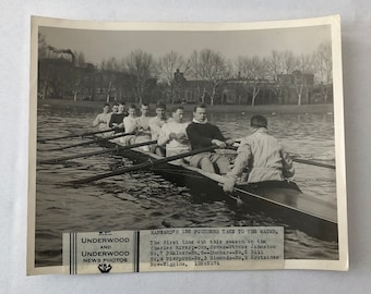 Press Photo Photograph Harvard Rowing Team Underwood and Underwood