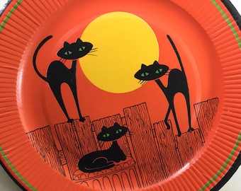 Lots of Green Eye Sleek Black Silhouette Kitty Cat Kittens on a Fence Vintage 1960s Unused Halloween Paper Plate