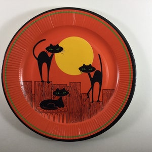 Lots of Green Eye Sleek Black Silhouette Kitty Cat Kittens on a Fence Vintage 1960s Unused Halloween Paper Plate image 2