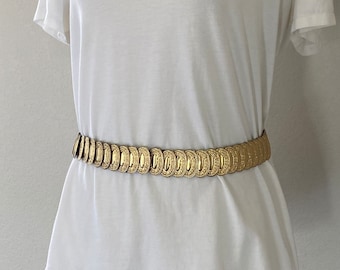Ovaler, dehnbarer Vintage-Gürtel aus goldfarbenem Metall mit Kettengliedern, Damengröße M