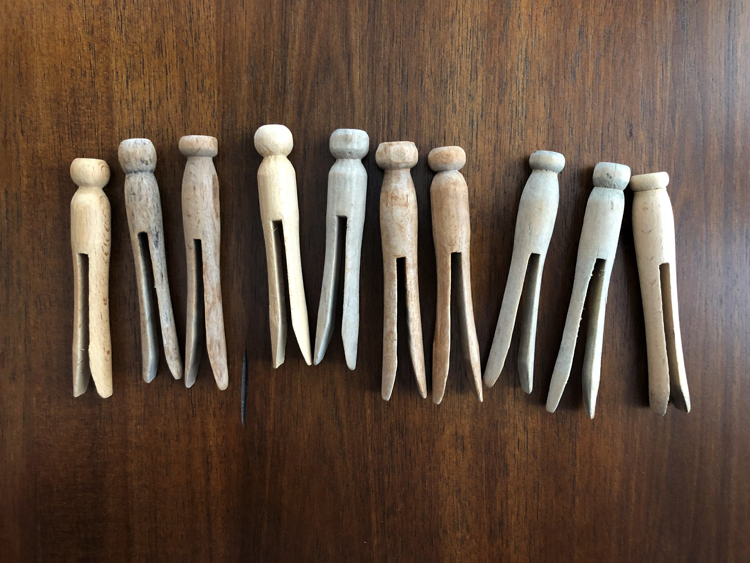 20 Vintage Wooden Clothes Pins Lot of 20, TWO SIZES Barely Usedwood  Clothespins, Vintage Bundle of 20 