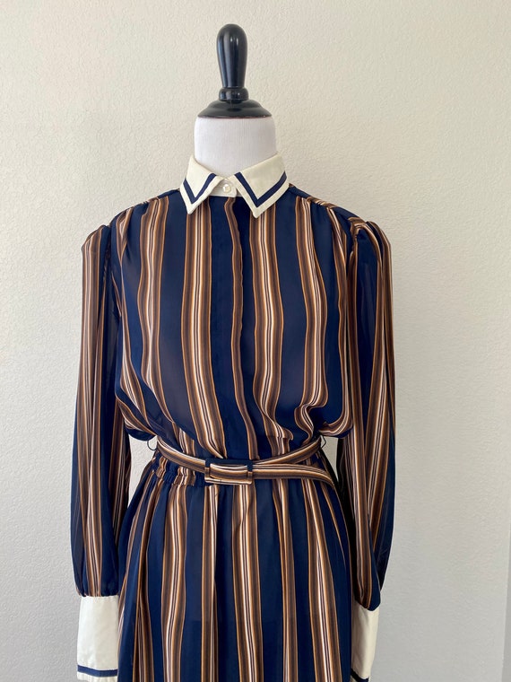 1970's Vintage Navy Blue and Brown Striped Shirtd… - image 6