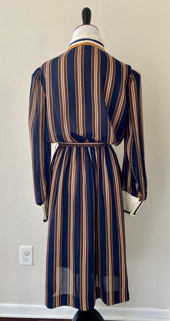 1970's Vintage Navy Blue and Brown Striped Shirtd… - image 7