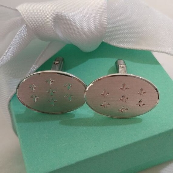 Vintage LaMode Sterling Silver Oval Etched Cuff Links