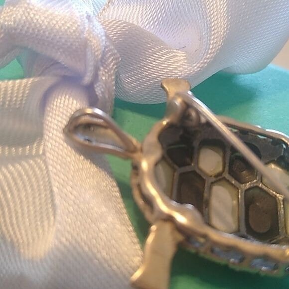 Broche Vintage Tortue En Argent Sterling Et Nacre Avec Marcassites - XXe Siècle, Bel état
