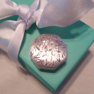 Vintage Sterling Silver Engraved Octagonal Pill Snuff Box