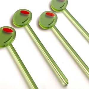 Olive Acrylic Pick Set – Set of 4 Frosted Green Martini & Charcuterie Picks | Garnish Sticks | Cocktail Party Bar Cart Decor