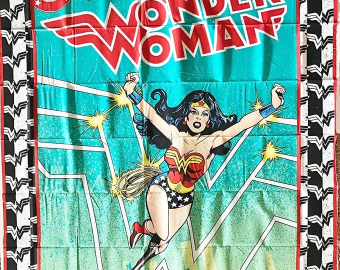 DC Comics Wonder Woman Cotton Fabric Panel (Great for Quilting, Sewing, Craft Projects, Quilt or Throw Pillows) 36" X 44"