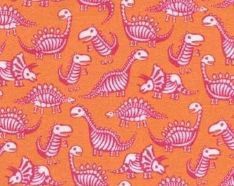 Timeless Treasures Fly Away Floral Medallion Premium Quality 100% Cotton Fabric (TT456)