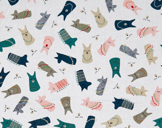 Quilting Treasures Alpaca Picnic Alpaca Heads White Premium Quality 100% Cotton Fabric (QT874)