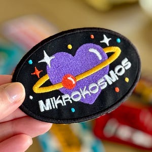 Patch thermocollant brodé Mikrokosmos
