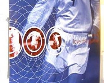 Mia Hamm Nike Women's Soccer LOVE Large 23x35 inches Poster. Original Rare Collectors Item. Sealed.