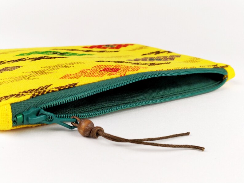 African fabric zipped pouch, green cotton lining, green zipper, tote, pencil case image 6