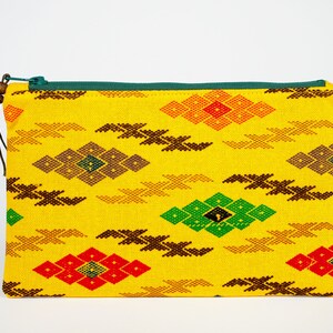 African fabric zipped pouch, green cotton lining, green zipper, tote, pencil case image 5