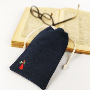 Glasses case, mobile phone cover, manual embroidery, suede lining image 6