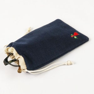 Glasses case, mobile phone cover, manual embroidery, suede lining image 3