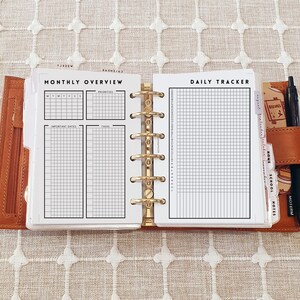 Pocket - PP007 | Monthly Overview with Daily Tracker Planner Printable - Pocket Rings
