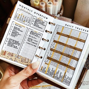 Pocket - PP007 | Monthly Overview with Daily Tracker Planner Printable - Pocket Rings