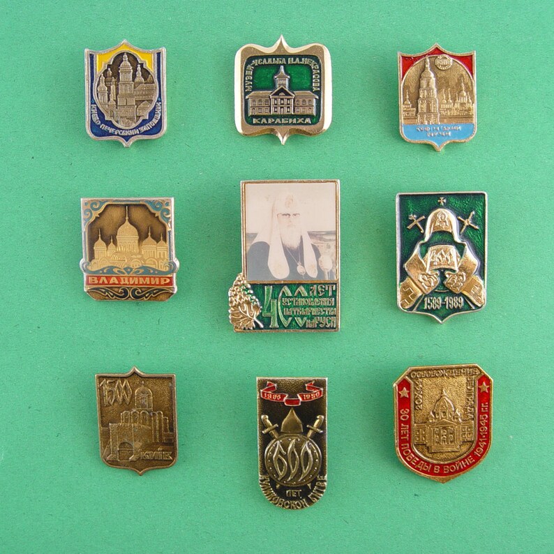Church, Orthodoxy, Cathedral, Patriarch, Monument Soviet Pins,Soviet Badges Collectible Metal Badges Made in USSR