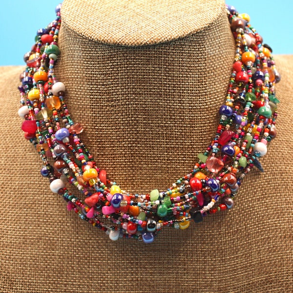 COLLAR MULTICOLOR, hecho a mano, 18" con 12 hebras de cuentas de colores vibrantes, piedras naturales