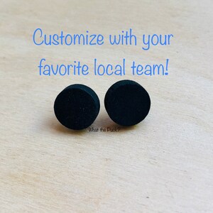 Custom High School Hockey Team Puck Earrings- Pick your Team, Hockey Fan Gift, Hockey Mom, Hockey Girlfriend, Hockey Wife, College Hockey