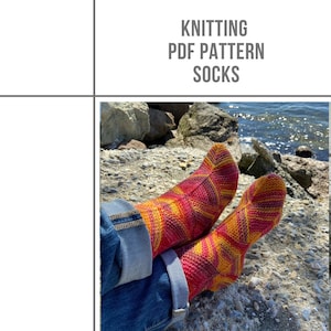 Stickade strumpor PDF-mönster, ladda ner mönster för stickade strumpor, geringruta, randiga strumpor, modulära stickade strumpor, lappstickade strumpor PDF