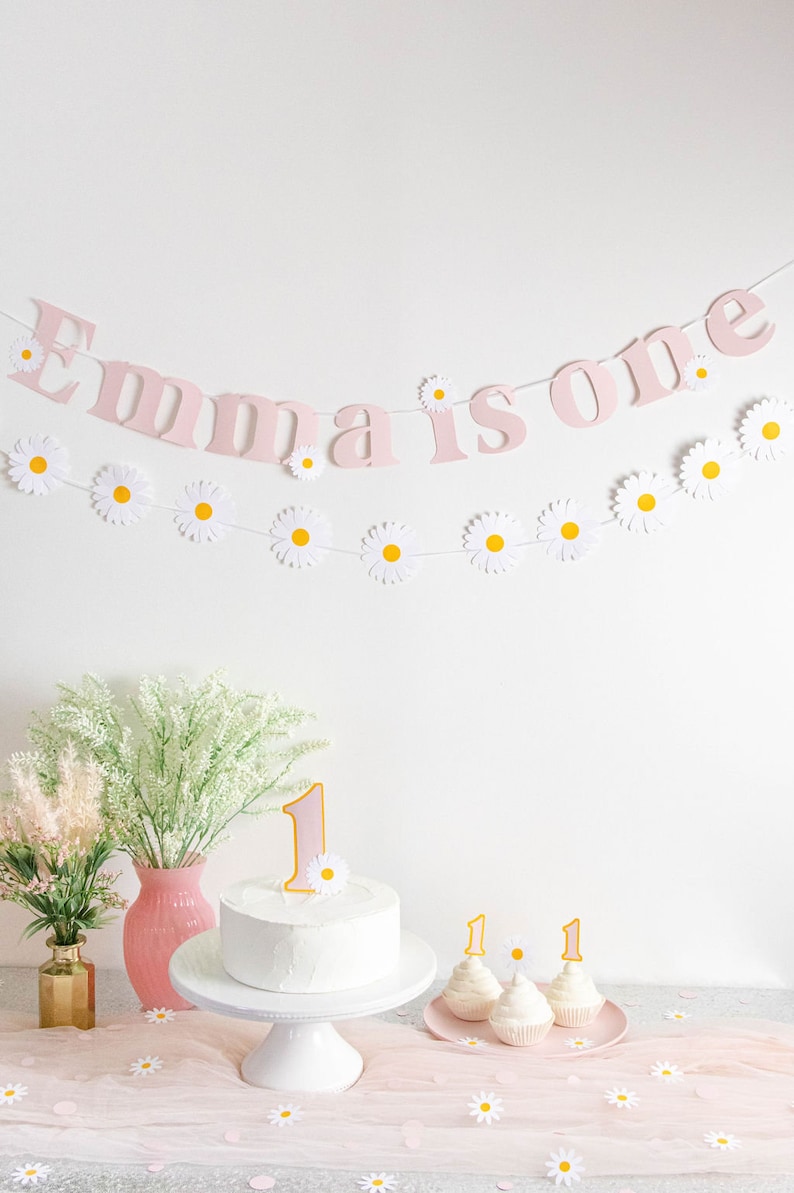 Daisy Party Decor, Daisy Theme, Flower Birthday, Daisy Decoration, Daisy Baby Shower, Retro Party, Hippie Theme, Boho Birthday, Spring Party image 9