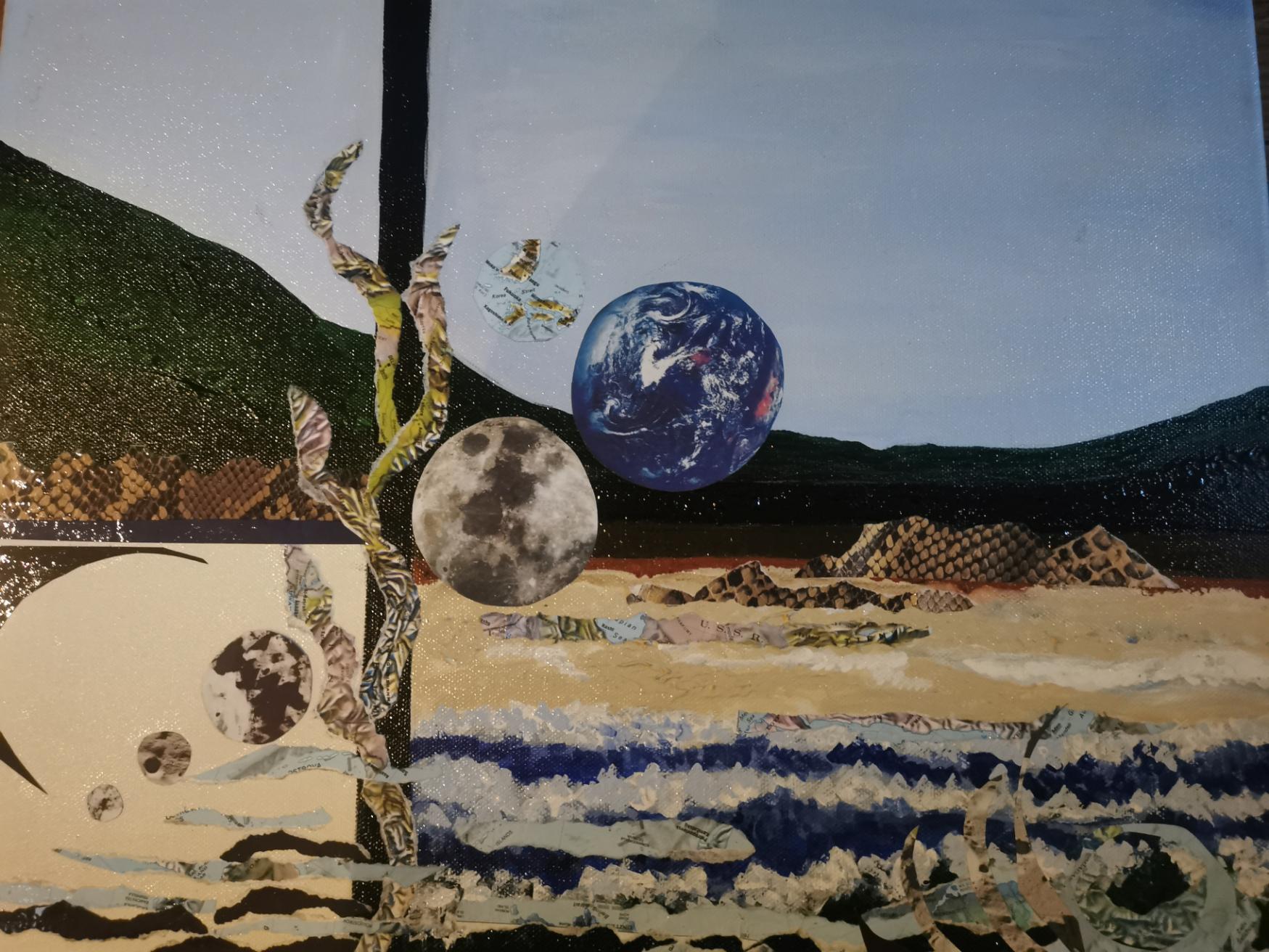 Collage sur acrylique sur toile. Lunes au-dessus de l'océan. Oeuvre d'art originale britannique de H Dressekie. Sans cadre.
