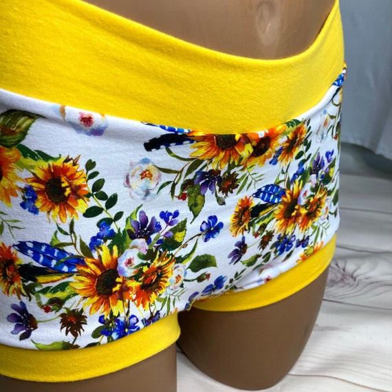 Ready to ship! Tuck Buddies 2.0 Adult - boy short style underwear made of cotton lycra with organic cotton liner - sunflower