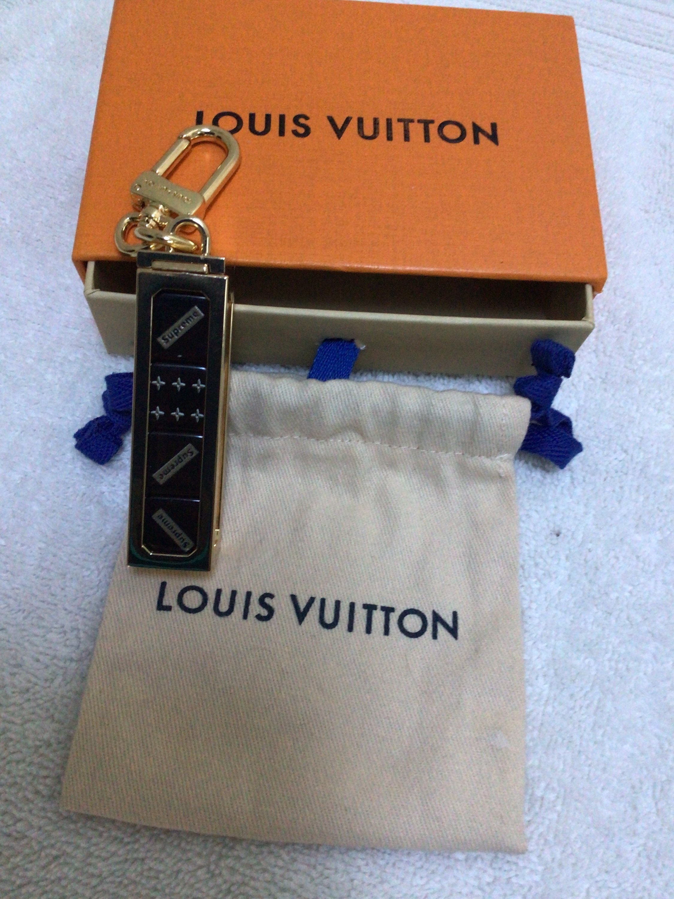 supreme louis vuitton lanyard