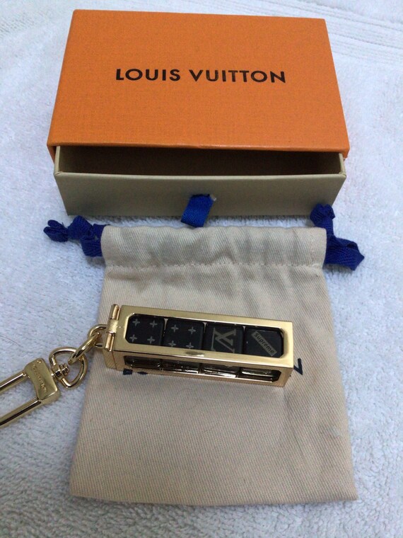 Authentic Louis Vuitton Supreme Key Chain Dice Brown Gold Tone
