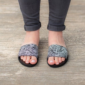 Handmade leather sandals, Women Sandals, Leather Sandals, Strappy Sandals, Greek Sandals, Slides Sandals, Strappy Sandals, Summer shoes