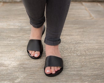 Sandales en cuir noir, sandales pour femmes, sandales en cuir, sandales faites à la main, sandales grecques, claquettes, sandales à lanières, chaussures d'été,