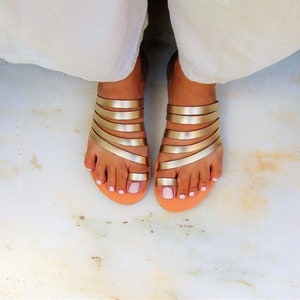 Women leather sandals, Strappy Sandals, Leather Sandals,Leather Greek Sandals, Handmade Sandals, Flat Sandals,Ring sandals, Summer