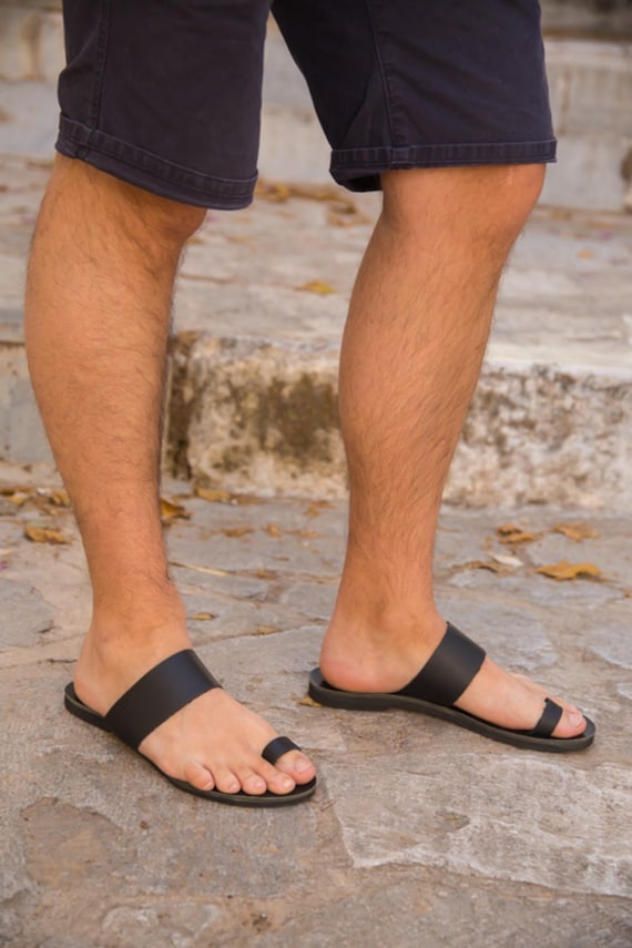 Handmade Black Leather Mens Sandals: Greek Toe Ring Slides