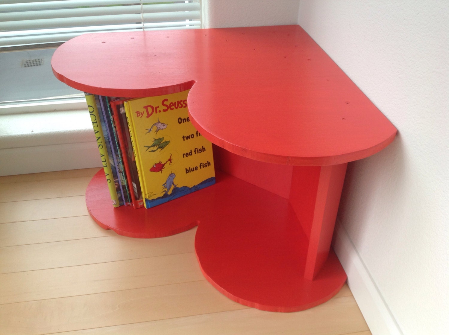 Heart Corner Wood Reading Bench Etsy