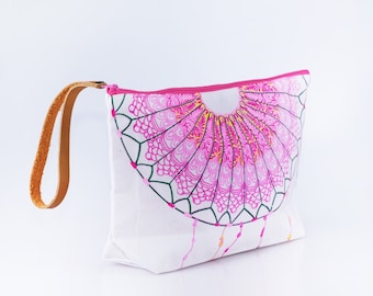 Dreamcatcher print boho clutch bag with faux leather cosmetic bag purses iPhone wallet zipper Pouch Make up bag case for travel wedding gift