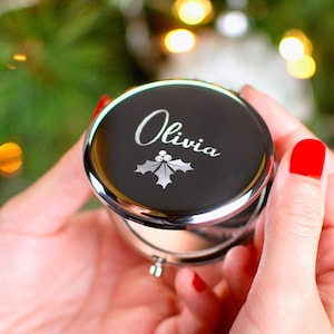 Personalisierter Weihnachten Holly Taschenspiegel, Strumpffüller, Taschenspiegel mit graviertem Namen, Geschenk für Freund, Geschenk für den besten Freund, benutzerdefinierter Spiegel