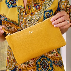 Trousse à cosmétiques en cuir monogrammée, Trousse de maquillage en cuir, Petite trousse de toilette en cuir, Trousse de toilette en cuir personnalisée, Trousse à cosmétiques en cuir personnalisée
