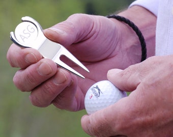 Personalisiertes Golf-Werkzeug, Golf-Liebhaber-Geschenk, benutzerdefiniertes Golf-Accessoire, gravierter silberfarbener Golf Marker, Trauzeugen Geschenk, Sport Geschenk für ihn