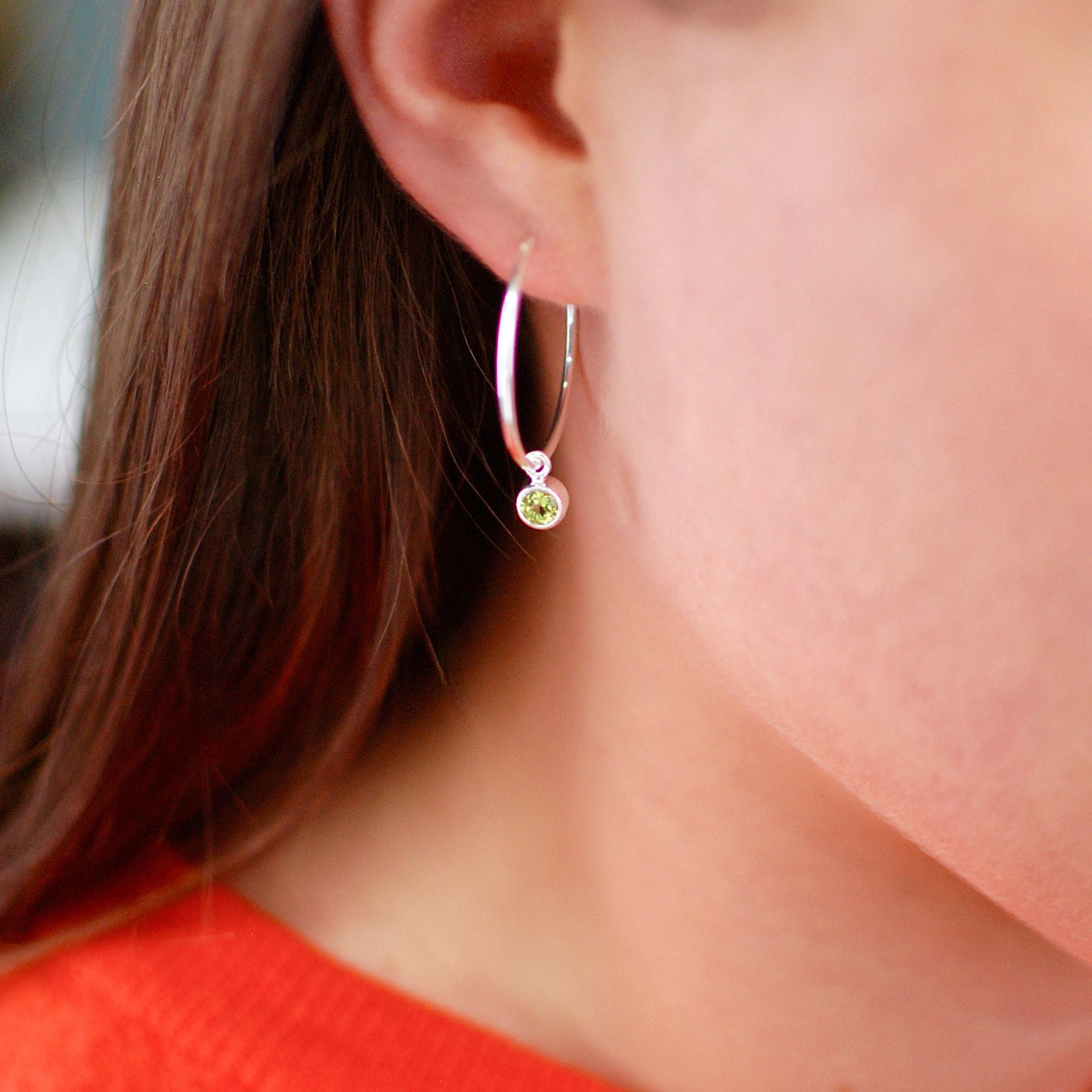 Orecchini a cerchio in argento sterling con pietra portafortuna, gioielli fatti a mano in argento 925 - Italia