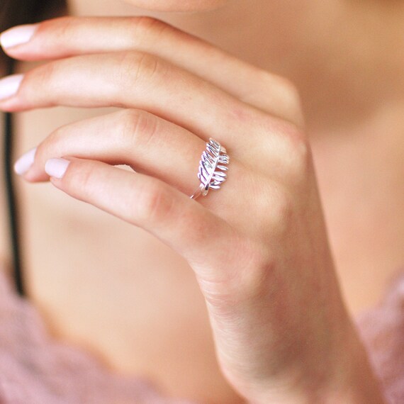 Elegante Y Ajustable Anillo De Plata Esterlina Cz Seis De De Elegante Y Ajustable Anillo De Plata Esterlina Cz Seis De De