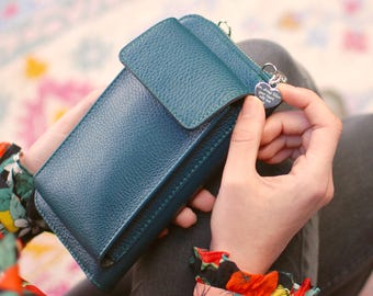 Personalised Leather Phone Purse - Crossbody Purse with Engraved Bag Charm
