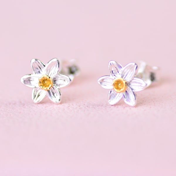 Silver and Gold daffodil Stud Earrings, Sterling Silver daffodil Studs, Daffodil with gold Studs, Tiny Flower Earrings, Modern Wedding Studs