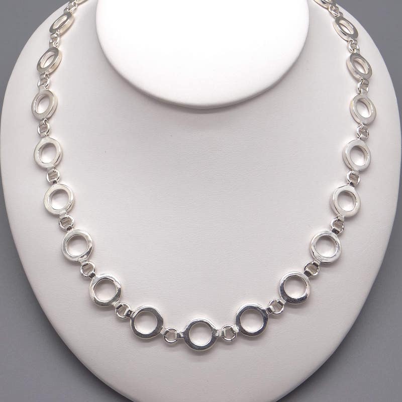 Radiant Linkage Necklace in Sterling Silver